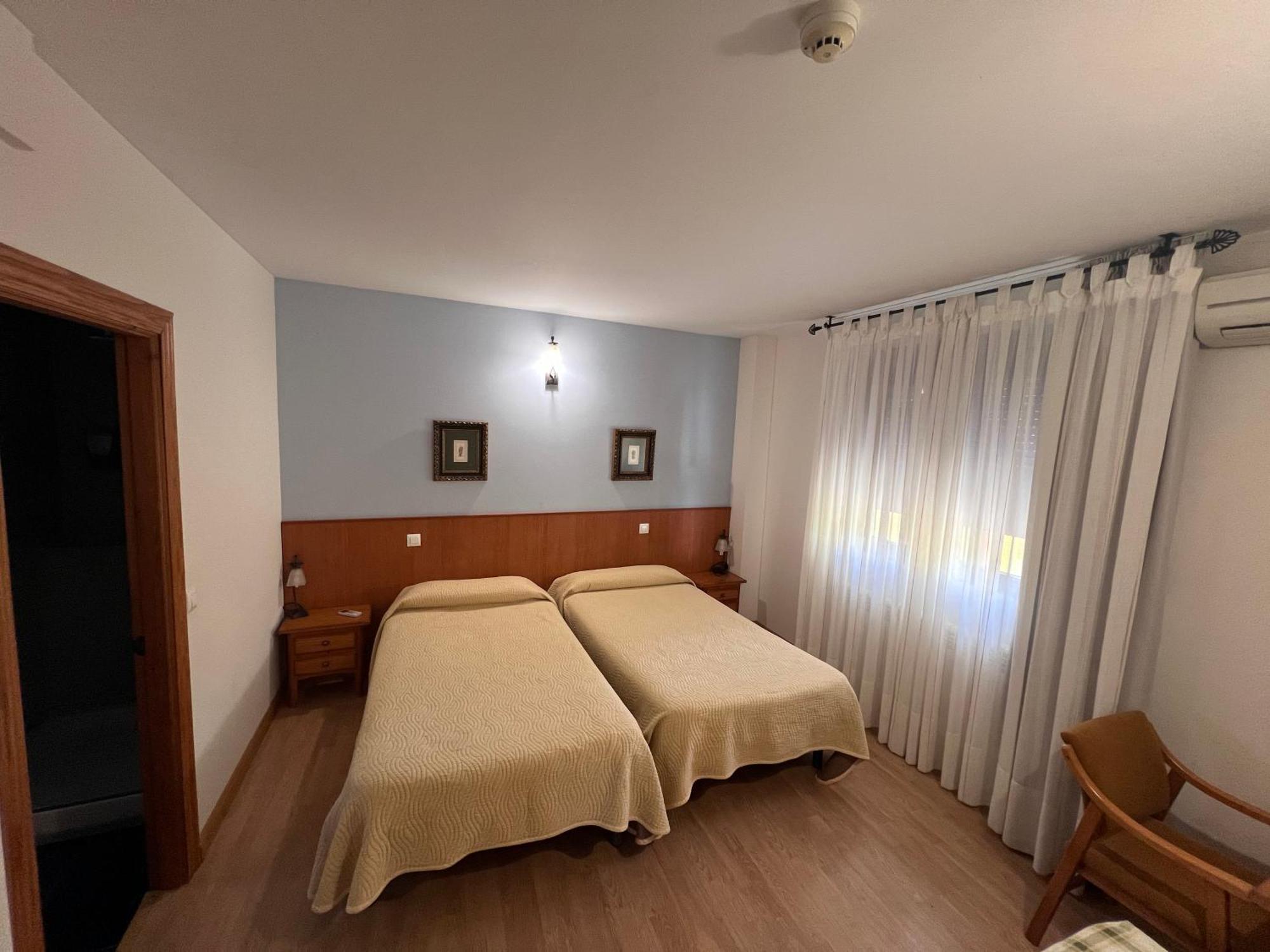 Hotel Puente De Piedra サモラ エクステリア 写真